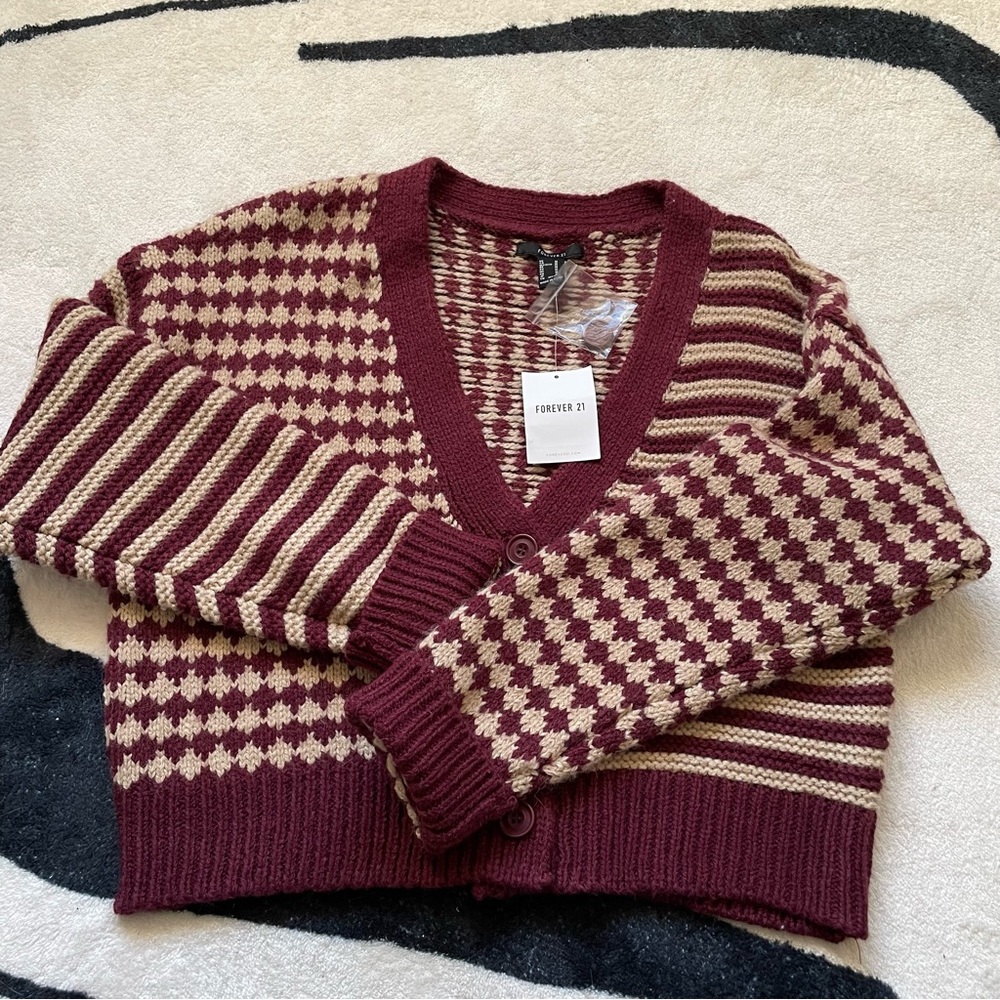 Women’s chunky knitted cardigan